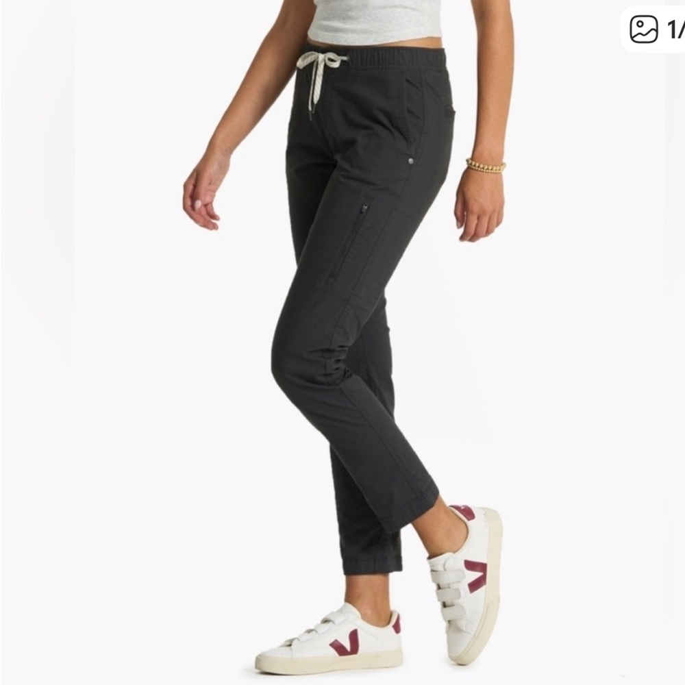 Vuori Black Ankle Pants